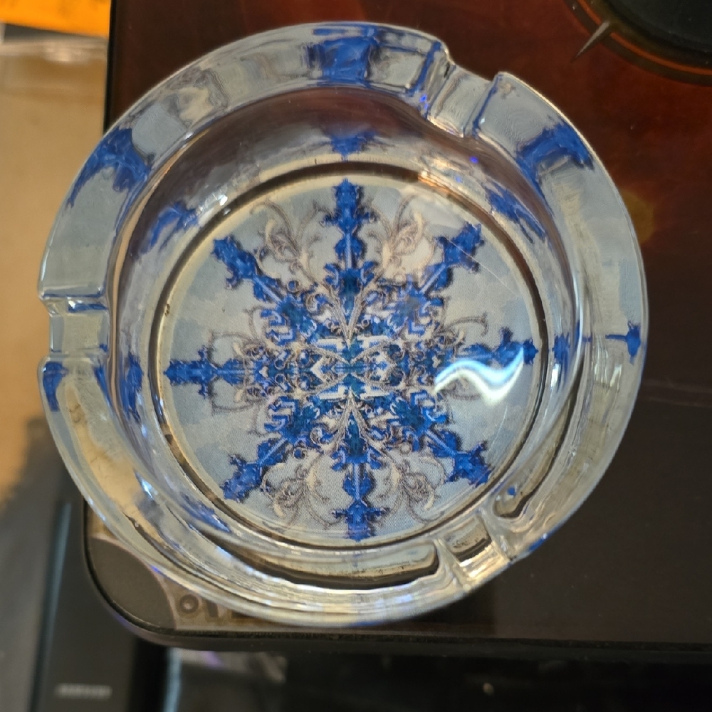 Blue Snowflake Glass Ashtray Camel 2002